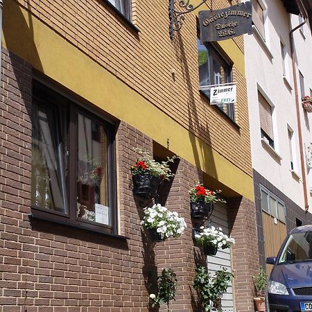 Gaestehaus Am Roemerbad 첼 안 데어 모젤 외부 사진