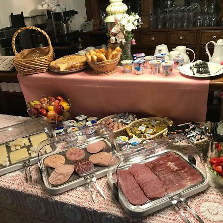 Gaestehaus Am Roemerbad 첼 안 데어 모젤 외부 사진